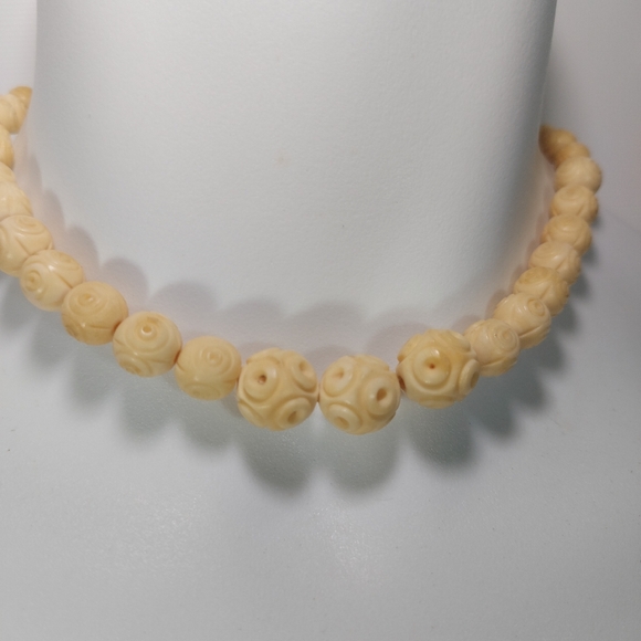 Vegetable Ivory Hand Carved Tagua Nut Beaded Necklace - Picture 2 of 6